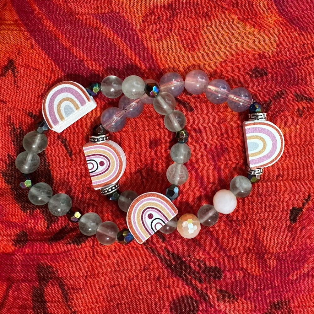 Handmade set of 2 beaded stretch bracelets with rainbows 🌈